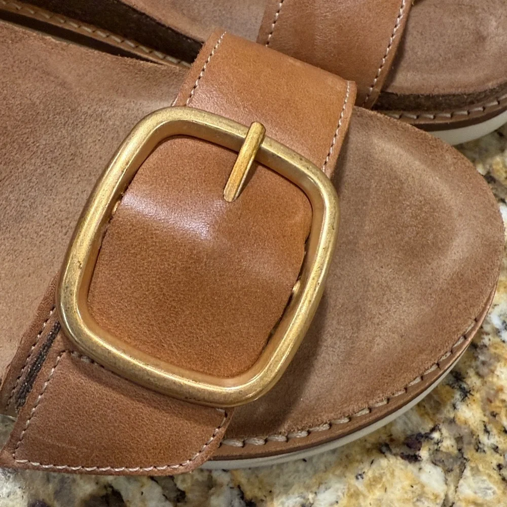Taos Footwear Tan Leather Buckle Sandals On the Double - Picture 3 of 9
